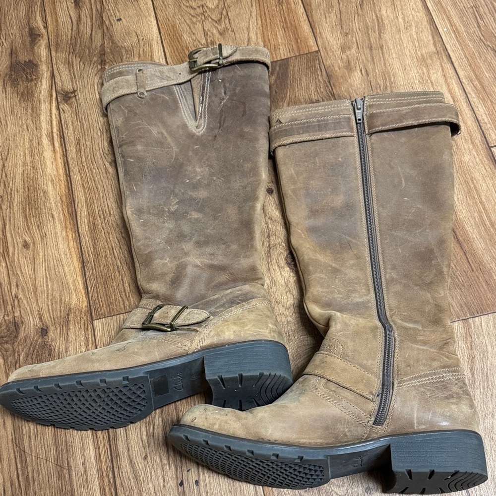 Clarks Tan Leather Boots with Buckle